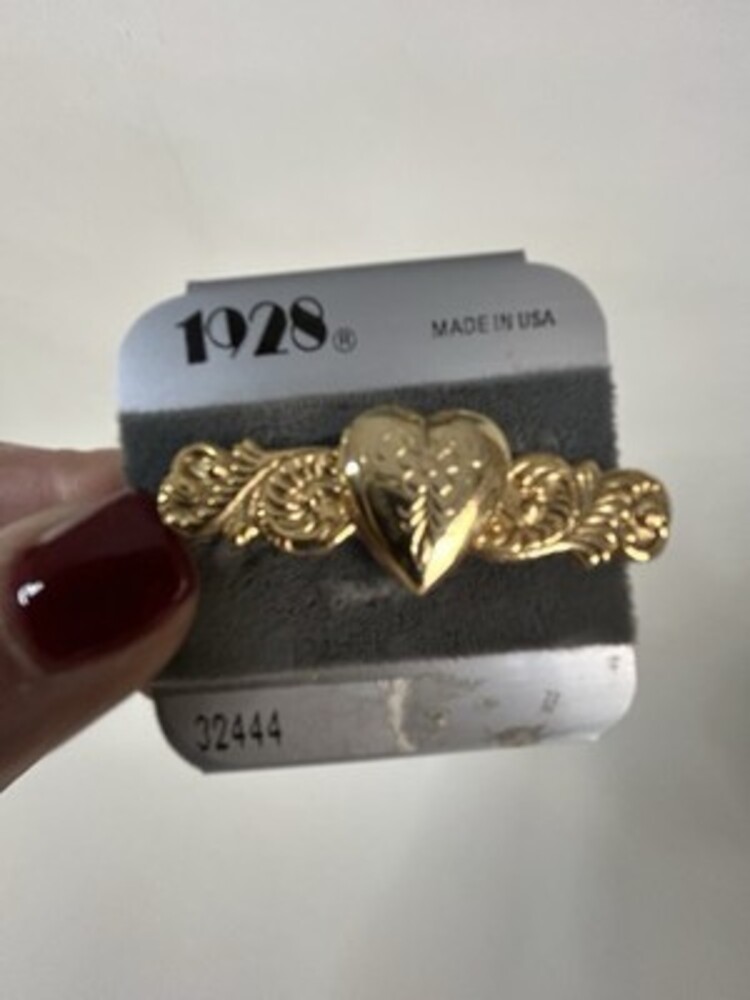 1928 Vintage Gold Plated Heart Locket Brooch Pin Victorian 1980s